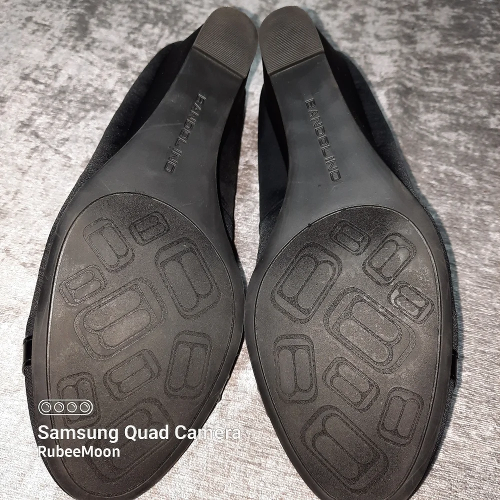 Bandolino Black Satin Chain Wedge Slip-On Homerun SZ 8.5M